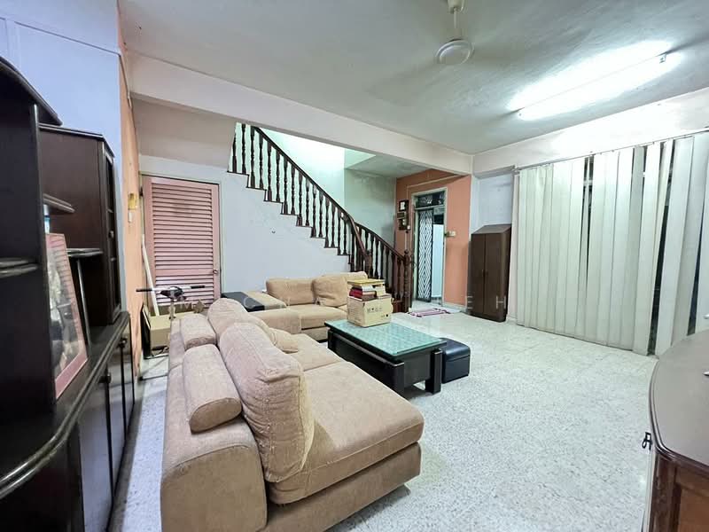 2-storey Terraced House for Sale in Johor Bahru (Johor) - Michael Teh - Living Room - PropertyGuru.com.my