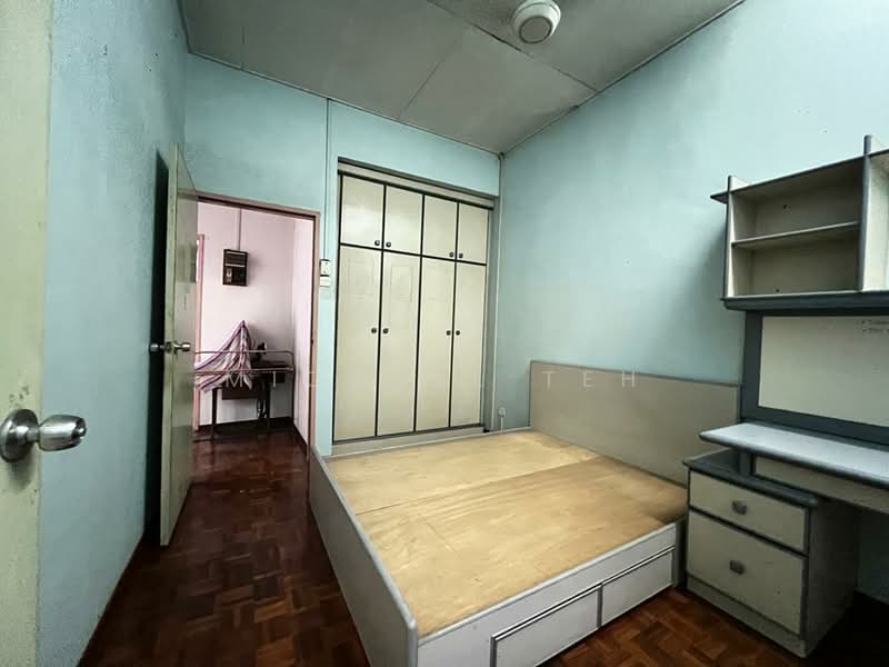 2-storey Terraced House for Sale in Johor Bahru (Johor) - Michael Teh - Bedroom - PropertyGuru.com.my