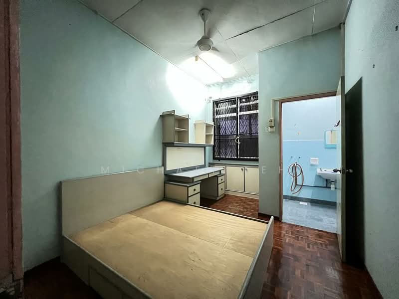 2-storey Terraced House for Sale in Johor Bahru (Johor) - Michael Teh - Bedroom - PropertyGuru.com.my