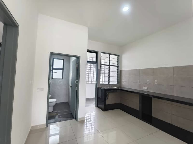 2-storey Terraced House for Rent in Johor Bahru (Johor) - Hong Charng Lee - Kitchen - PropertyGuru.com.my