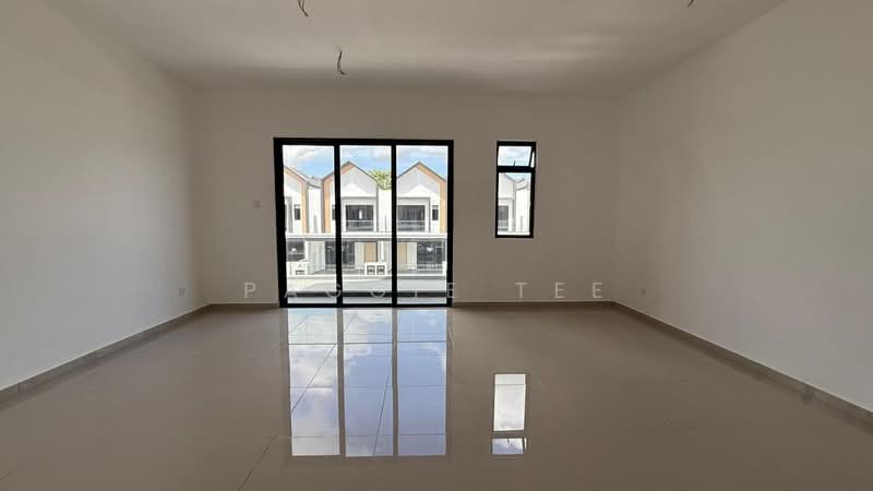 2-storey Terraced House for Sale in Taman Dato Onn (Johor Bahru) - Paggie Tee - Living Room - PropertyGuru.com.my