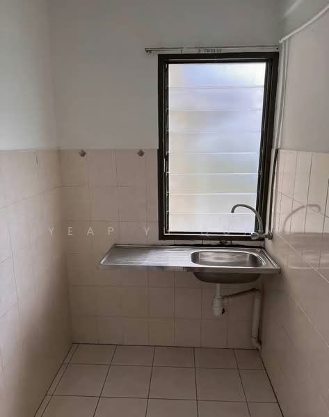 Pangsapuri untuk Dijual di Desa Indah Block 33 - Yeap Yu Quan - PropertyGuru.com.my