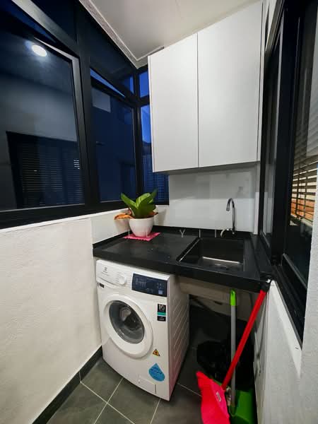 Kondominium untuk Disewa di Bangsar Hill Park - Bill Yii - Balcony - PropertyGuru.com.my