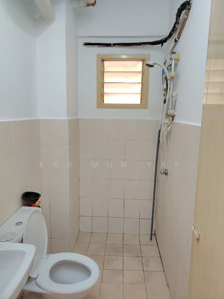 Apartment for Rent at Sri Dahlia - Kar Mun Yap - Bathroom - PropertyGuru.com.my