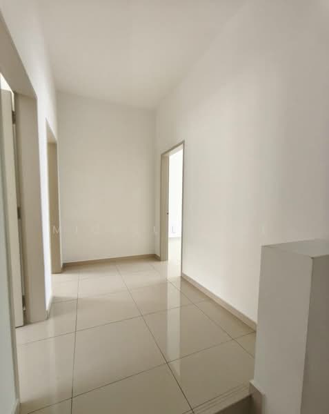 Rumah Teres 2 Tingkat untuk Disewa di Kota Kemuning (Shah Alam) - Michelle Lee - Corridor - PropertyGuru.com.my