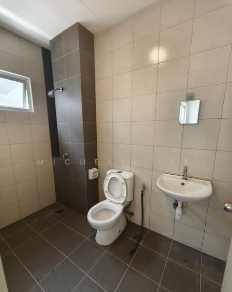 Rumah Teres 2 Tingkat untuk Disewa di Kota Kemuning (Shah Alam) - Michelle Lee - Bathroom - PropertyGuru.com.my