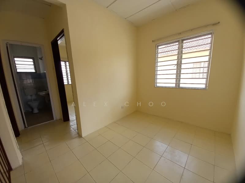 2-storey Terraced House for Sale in Taman Lestari Putra (Seri Kembangan) - Alex Choo - Interior - PropertyGuru.com.my