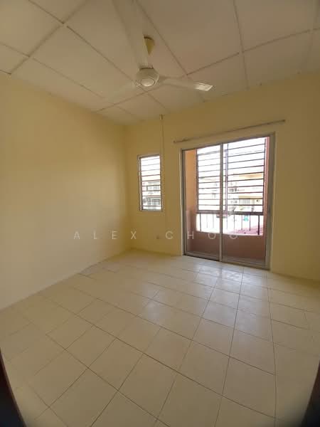 2-storey Terraced House for Sale in Taman Lestari Putra (Seri Kembangan) - Alex Choo - Interior - PropertyGuru.com.my