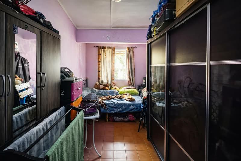 Rumah Teres 2 Tingkat untuk Dijual di Taman Sri Rampai (Wangsa Maju) - Zaty Jasmin - Bedroom - PropertyGuru.com.my