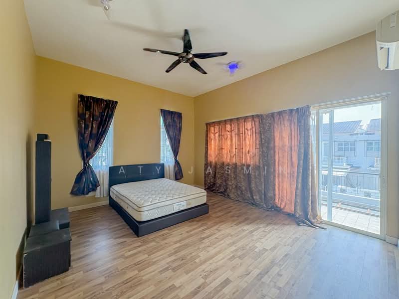 Semi-Detached House for Sale in Bukit Katil (Melaka) - Zaty Jasmin - Bedroom - PropertyGuru.com.my