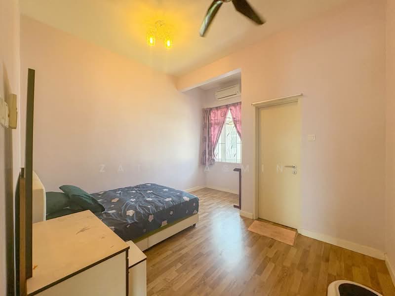 Semi-Detached House for Sale in Bukit Katil (Melaka) - Zaty Jasmin - Bedroom - PropertyGuru.com.my