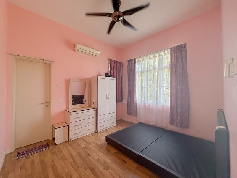 Semi-Detached House for Sale in Bukit Katil (Melaka) - Zaty Jasmin - Bedroom - PropertyGuru.com.my