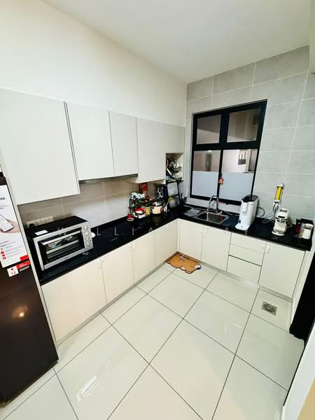 Service Residence for Sale at Twin Tower Residence - William Tay - Kitchen - PropertyGuru.com.my