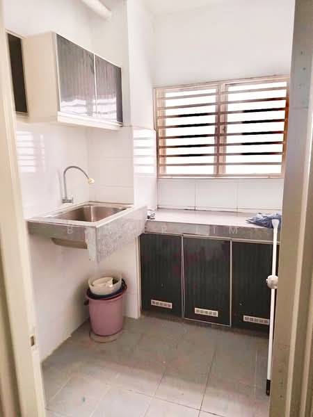 Servis Apartment untuk Dijual di Suri Puteri - Baxter Lim - Kitchen - PropertyGuru.com.my