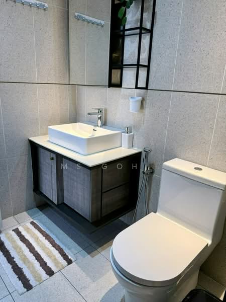 Service Residence for Sale at Millerz Square Serviced Residence - Ms Goh . - Bathroom - PropertyGuru.com.my