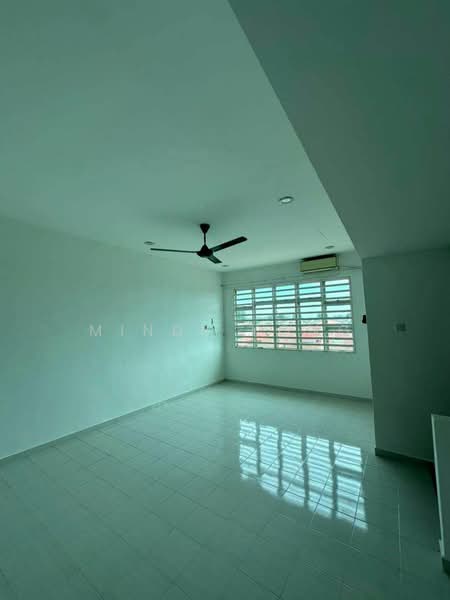 2.5-storey Terraced House for Sale in Taman Seri Murni (Butterworth) - Mindy Kong - Living Room - PropertyGuru.com.my