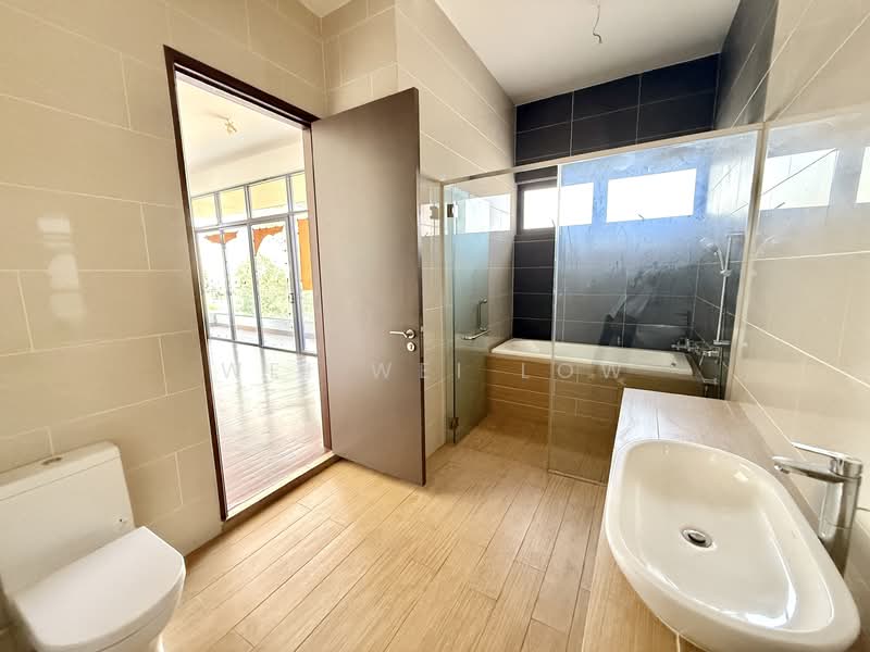Rumah Berkembar untuk Dijual di Eco Sanctuary (Telok Panglima Garang) - Wei Wei Low - Bathroom - PropertyGuru.com.my