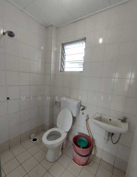 Pangsapuri untuk Disewa di Pangsapuri Randa - Michelle Lee - Bathroom - PropertyGuru.com.my