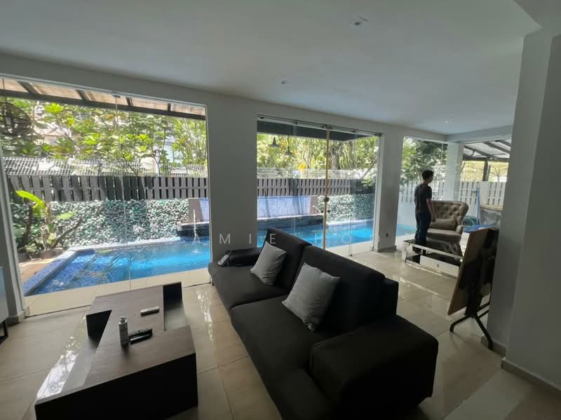 3-storey Terraced House for Sale in Seputeh (Kuala Lumpur) - Camie Hoo - Living Room - PropertyGuru.com.my