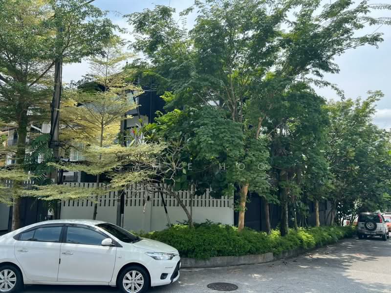 3-storey Terraced House for Sale in Seputeh (Kuala Lumpur) - Camie Hoo - Exterior - PropertyGuru.com.my