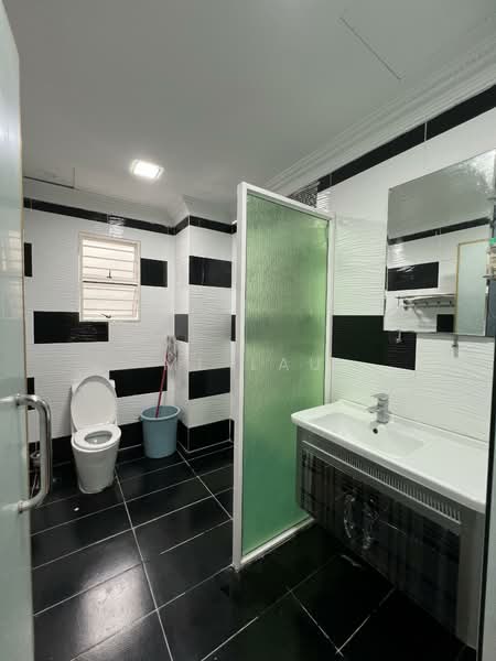 2.5-storey Terraced House for Sale in Taman Desa (Kuala Lumpur) - ML Lau - Bathroom - PropertyGuru.com.my