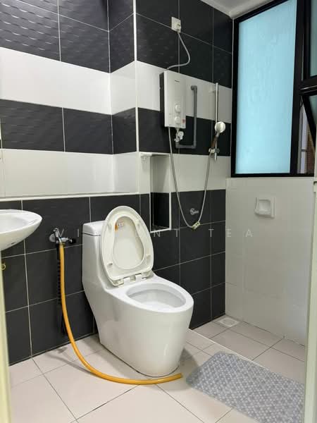 Pangsapuri untuk Disewa di The Sky Executive Suites - Vincent Tea - Bathroom - PropertyGuru.com.my
