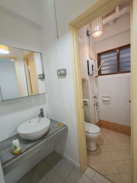 Apartment for Rent at Permas Ville Apartment - Janice Yong - Bathroom - PropertyGuru.com.my