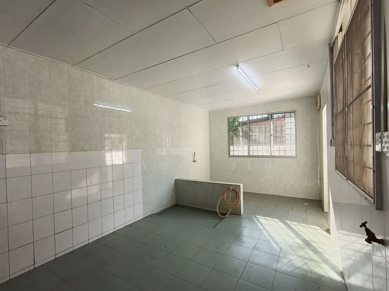 Rumah Berkembar untuk Dijual di Taman Gunung Perak (Alor Setar) - Jayden Geh - Kitchen - PropertyGuru.com.my