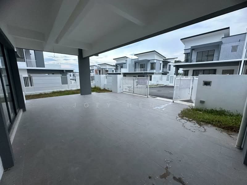 Rumah Berkembar untuk Dijual di Taman Rasah Kemayan (Rasah) - Joey Heng - Exterior - PropertyGuru.com.my