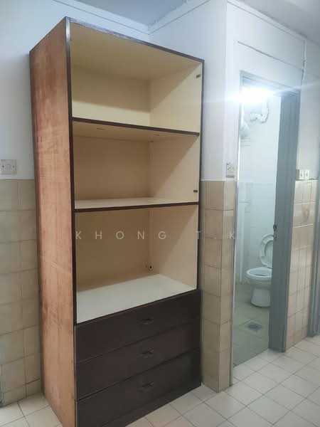 Rumah Teres 2 Tingkat untuk Disewa di Subang Jaya (Selangor) - Khong T.K - Dry Kitchen - PropertyGuru.com.my