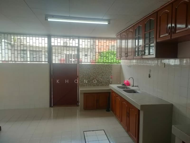 Rumah Teres 2 Tingkat untuk Disewa di Subang Jaya (Selangor) - Khong T.K - Wet Kitchen - PropertyGuru.com.my