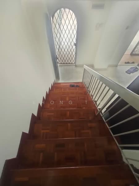 Rumah Teres 2 Tingkat untuk Disewa di Subang Jaya (Selangor) - Khong T.K - Staircase - PropertyGuru.com.my