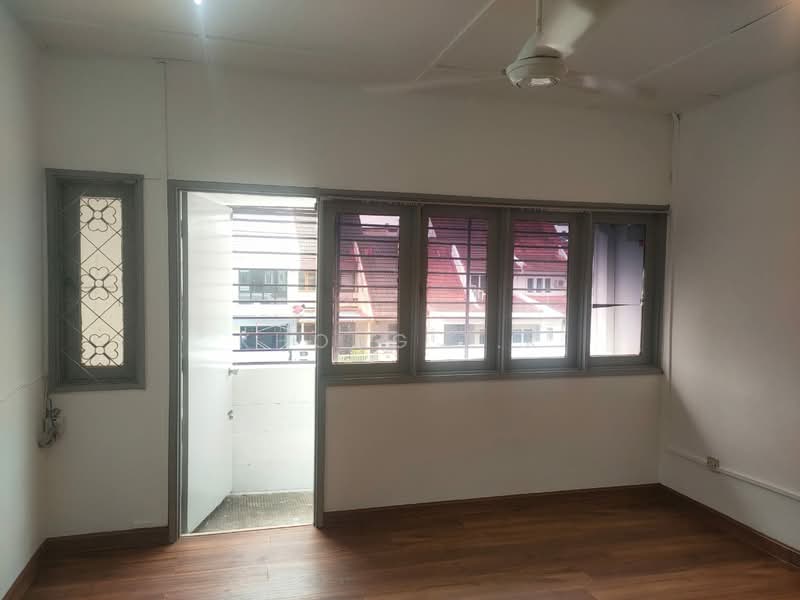 Rumah Teres 2 Tingkat untuk Disewa di Subang Jaya (Selangor) - Khong T.K - Master Bedroom - PropertyGuru.com.my