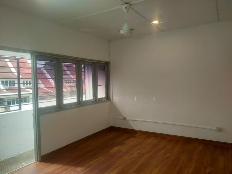 Rumah Teres 2 Tingkat untuk Disewa di Subang Jaya (Selangor) - Khong T.K - Master Bedroom - PropertyGuru.com.my