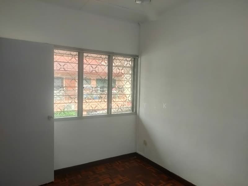 Rumah Teres 2 Tingkat untuk Disewa di Subang Jaya (Selangor) - Khong T.K - Bedroom #3 - PropertyGuru.com.my