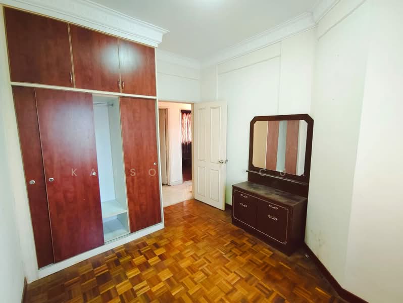 Pangsapuri untuk Dijual di Lili - Kamsol Mascuri - Bedroom - PropertyGuru.com.my