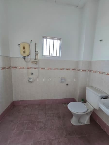 Terraced House for Sale in Bandar Puteri Klang (Klang) - Alex Lee - Bathroom - PropertyGuru.com.my