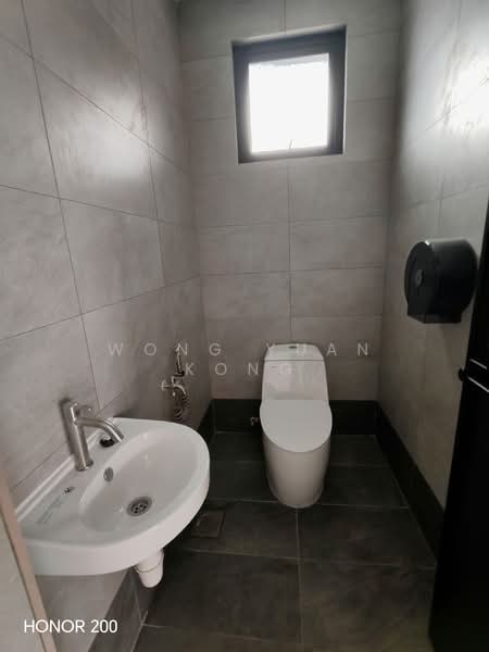 Factory for Rent in Taman Kapar Permai (Kapar) - Wong Yuan Kong - Bathroom - PropertyGuru.com.my
