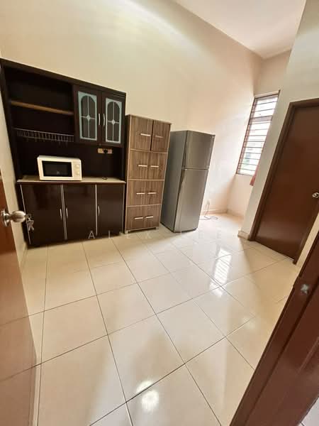 Rumah Teres untuk Disewa di Bandar Puteri Klang (Klang) - Alex Lee - Kitchen - PropertyGuru.com.my