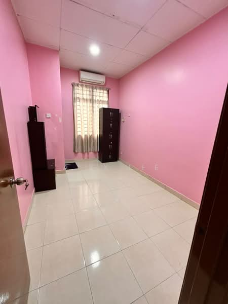 Rumah Teres untuk Disewa di Bandar Puteri Klang (Klang) - Alex Lee - Bedroom - PropertyGuru.com.my