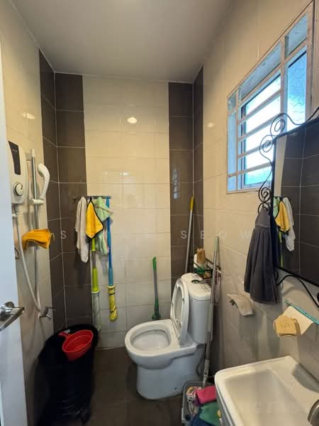 Terraced House for Sale in Bandar Botanic (Klang) - Shawn Seow - Bathroom - PropertyGuru.com.my