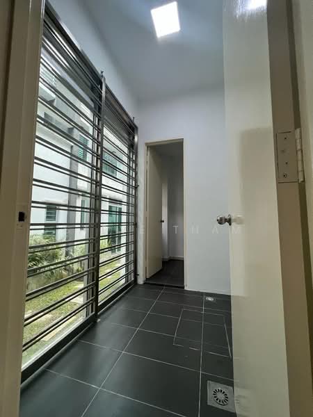 2-storey Terraced House for Sale in Bandar Putra Permai (Seri Kembangan) - Steve Tham - PropertyGuru.com.my
