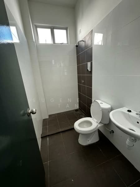 Semi-Detached House for Sale in Lunas (Kedah) - Eugene YE Tan - Bathroom - PropertyGuru.com.my