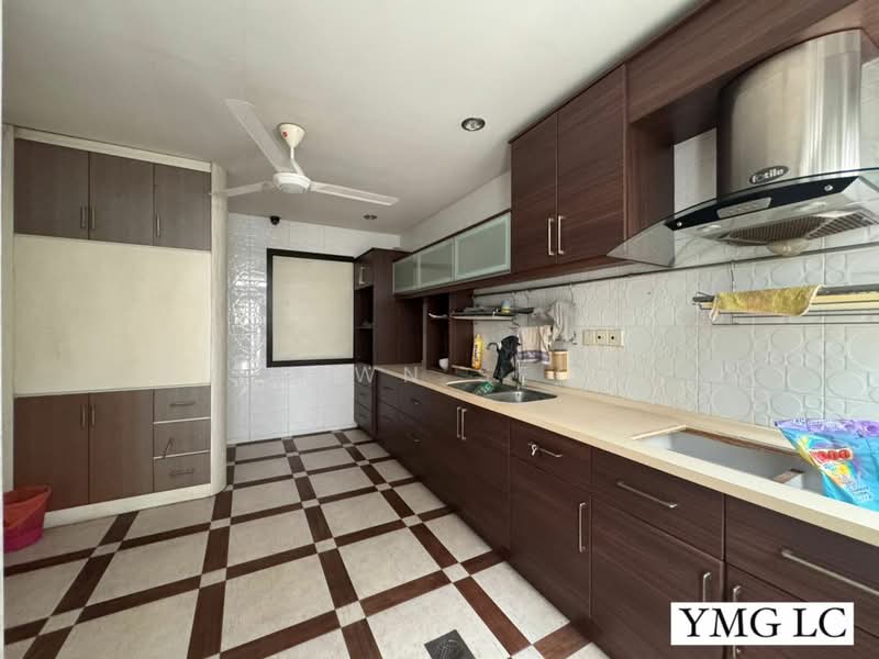 Terraced House for Sale in Bandar Botanic (Klang) - Shawn Seow - Kitchen - PropertyGuru.com.my
