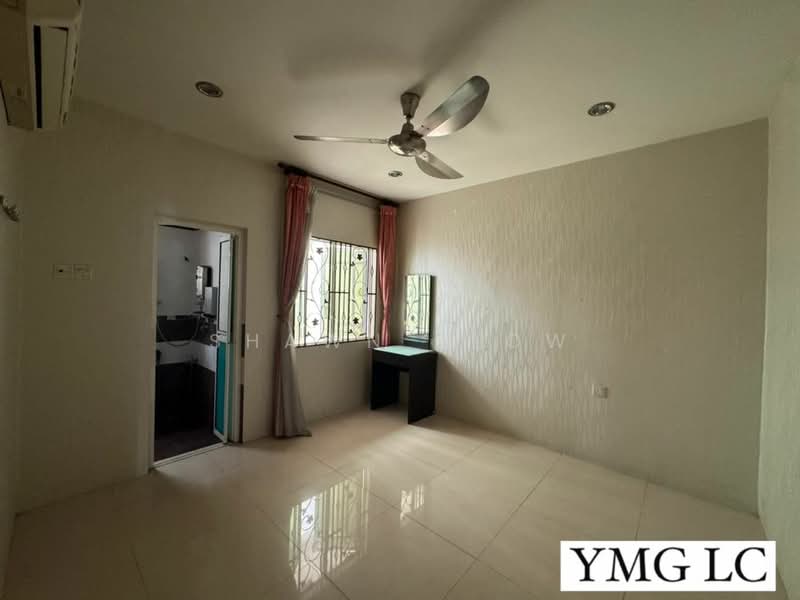 Terraced House for Sale in Bandar Botanic (Klang) - Shawn Seow - Bedroom - PropertyGuru.com.my