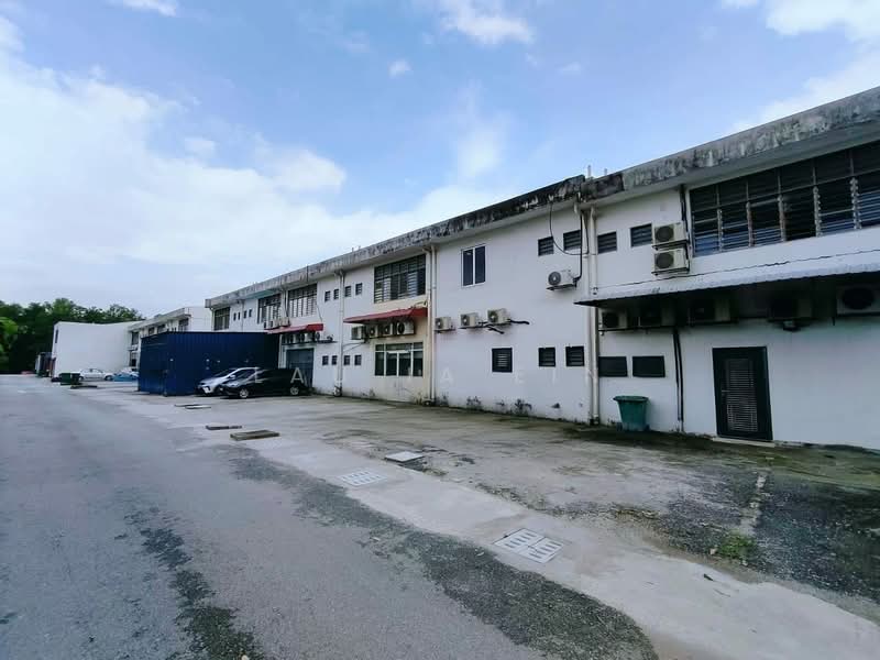 Kedai / Pejabat untuk Dijual di Rawang (Selangor) - Lau Ia Ein - Exterior - PropertyGuru.com.my