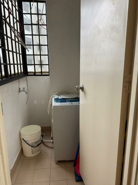 Kondominium untuk Disewa di Mawar Apartment - Aiden Lee - Yard - PropertyGuru.com.my