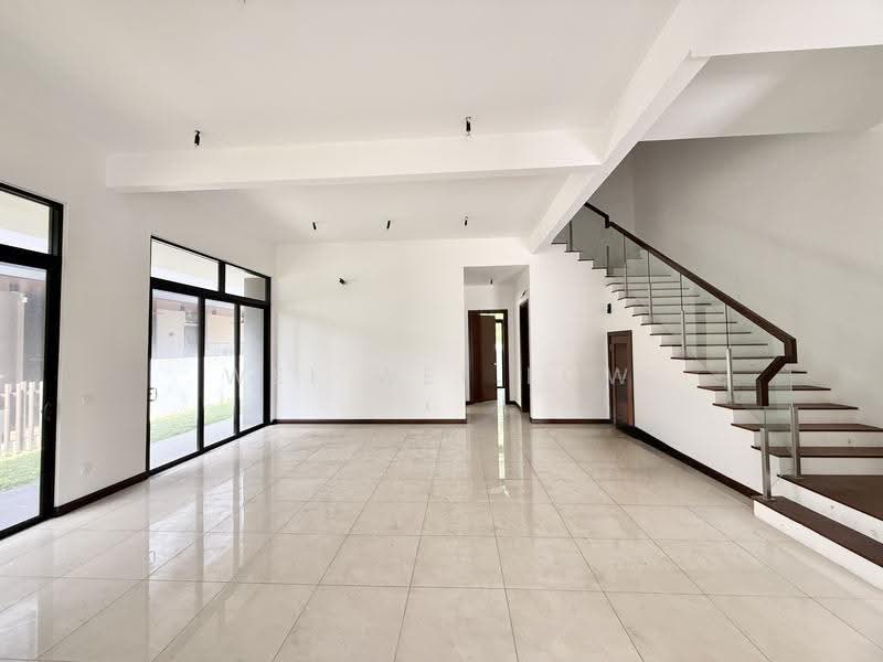 Rumah Berkembar untuk Dijual di Telok Panglima Garang (Selangor) - Wei Wei Low - Living Room - PropertyGuru.com.my