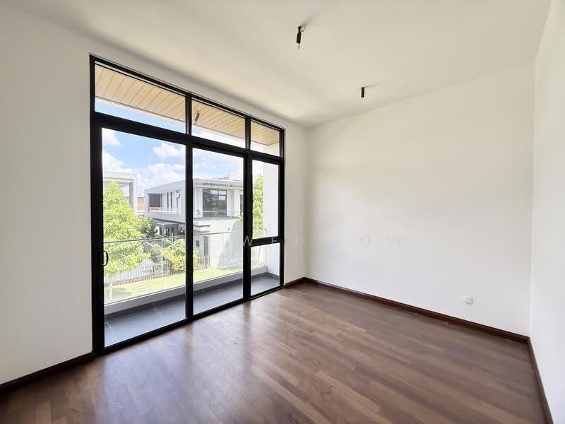 Rumah Berkembar untuk Dijual di Telok Panglima Garang (Selangor) - Wei Wei Low - Balcony - PropertyGuru.com.my