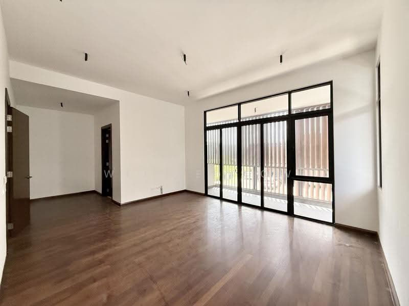 Rumah Berkembar untuk Dijual di Telok Panglima Garang (Selangor) - Wei Wei Low - Living Room - PropertyGuru.com.my